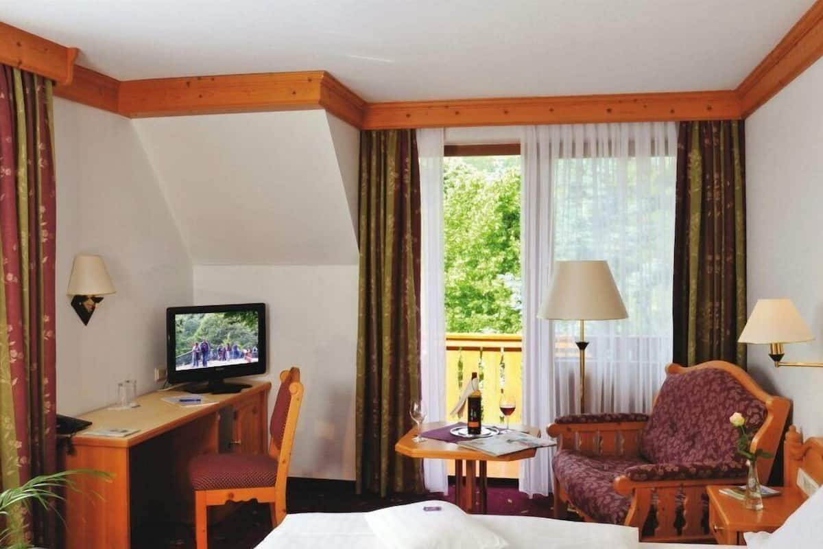 comfort double room, balcony | 1 bedroom, hypo-allergenic bedding, minibar, in-room safe