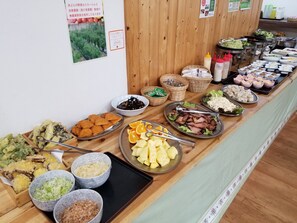 Breakfast buffet - Hotel Star Land (Tsuru)