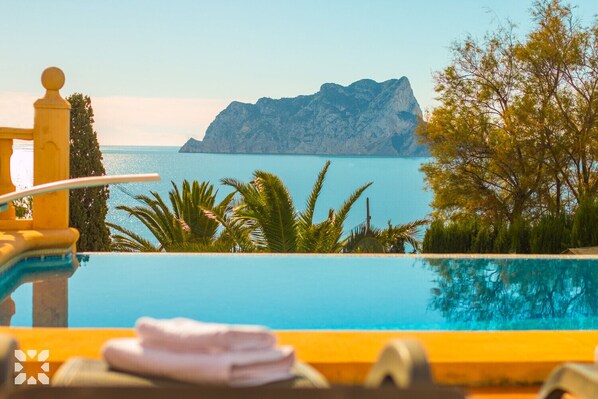 Pool - Villa CALMA by Abahana Villas (Moraira)