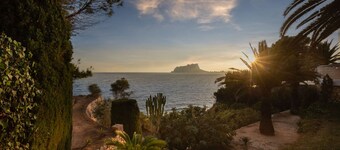 Villa DAUPHIN by Abahana Villas