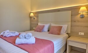 1 slaapkamer, een strijkplank/strijkijzer, gratis wifi, beddengoed