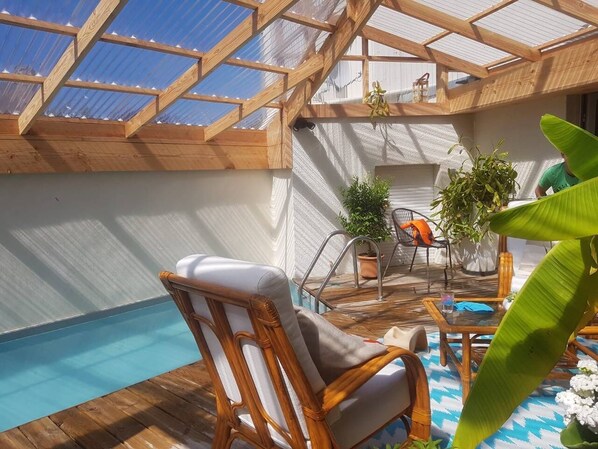 A heated pool - seaside villa with pool (plounéour-trez)