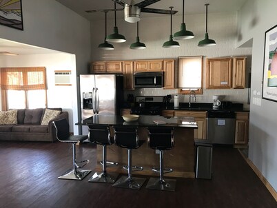 Cozy Private Lake Cabin Minutes to Lake George & Saratoga Springs - Pet Friendly