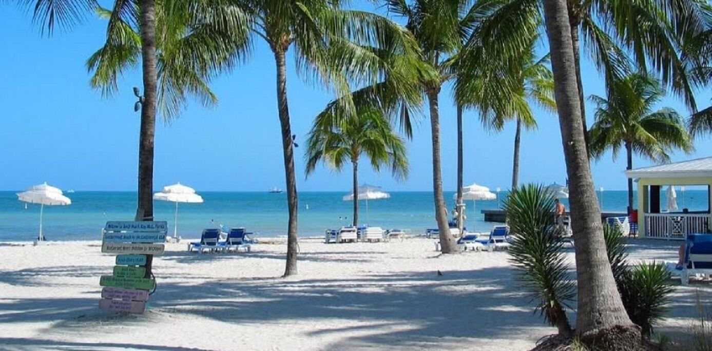 Sun loungers, beach towels