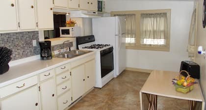 Chalet Woodland confortable dans la ville