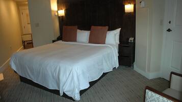 1 bedroom, in-room safe, iron/ironing board, WiFi