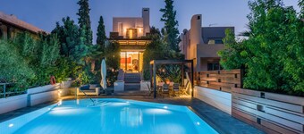 Agios Nikolaos Beach Villa / Acceso directo a la playa de arena de Almyros!