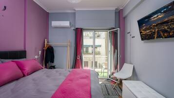 1 Schlafzimmer, Schreibtisch, schallisolierte Zimmer