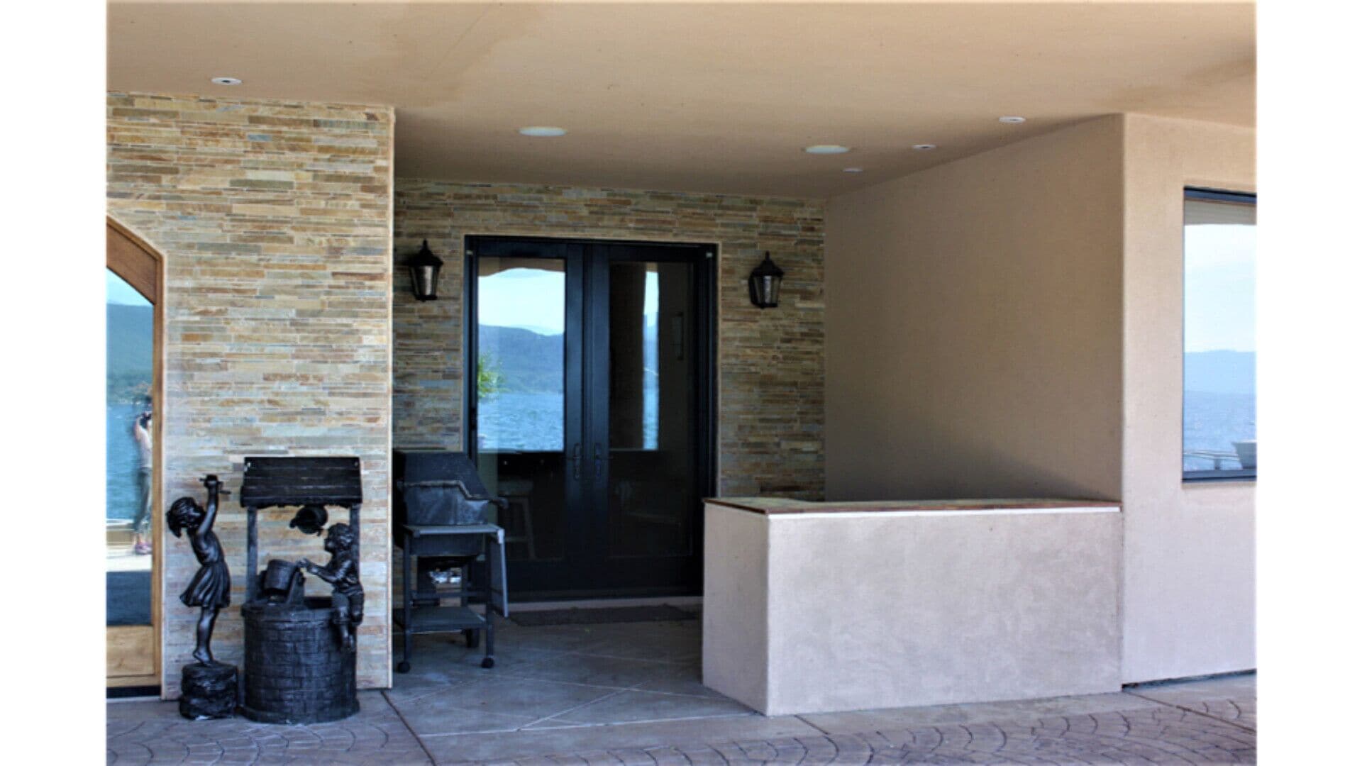 Luxury Guest Suite - Sleeps 2 on Private Estate - Waterfront 