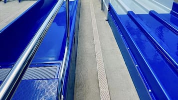 Piscine couverte, piscine extérieure