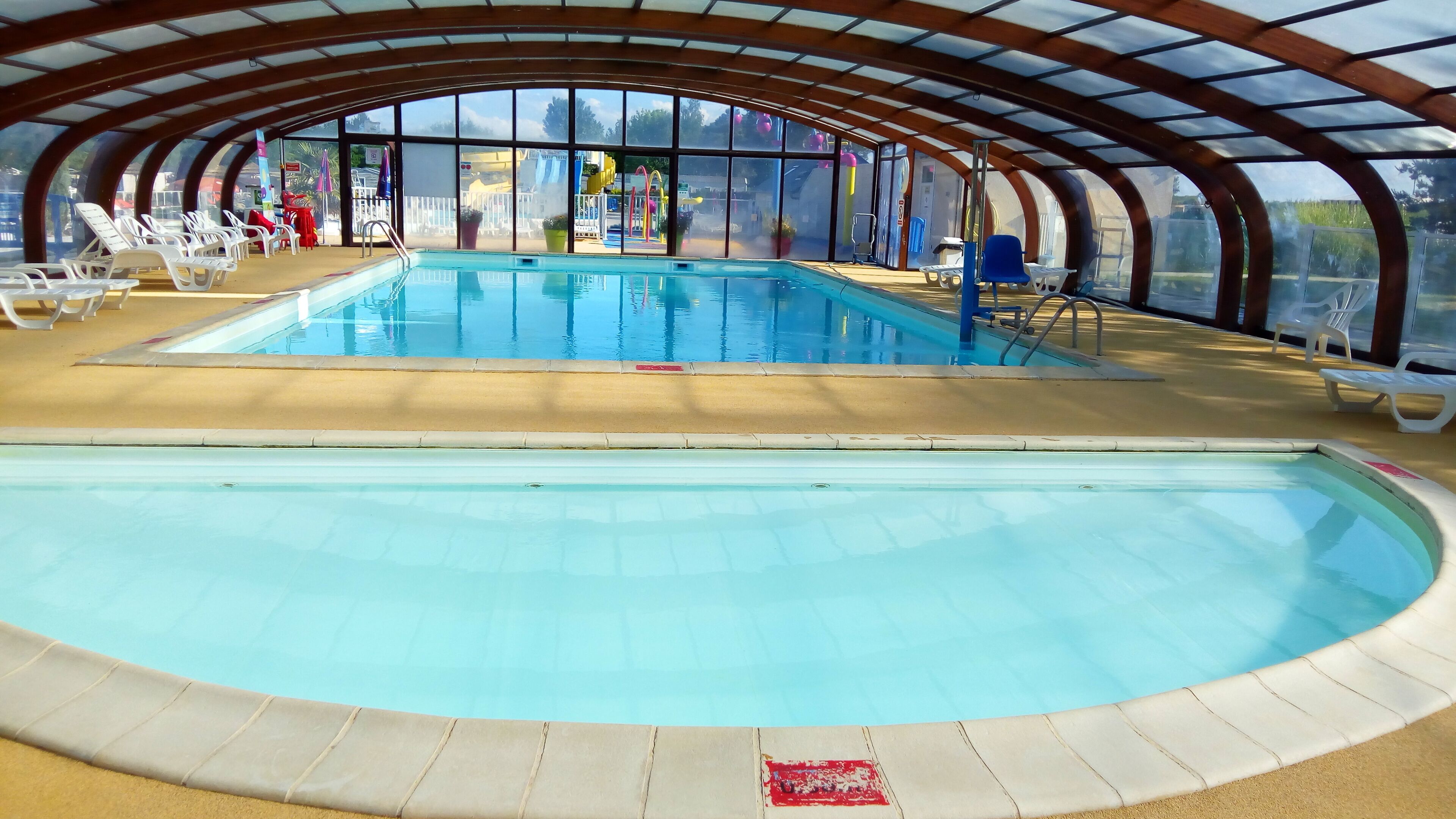 Indoor pool, outdoor pool