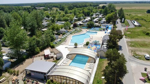 FAMILY MOBILHOME, WELL EQUIPPED FOR 6/8 people