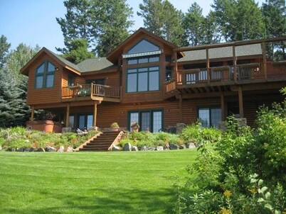 Sunset Cabin - Flathead Lake, Exquisite Log Home and Guest Cabin. Sleeps 12