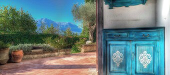 Sarkeep - Villa Immersed in the vineyards of Taurasi