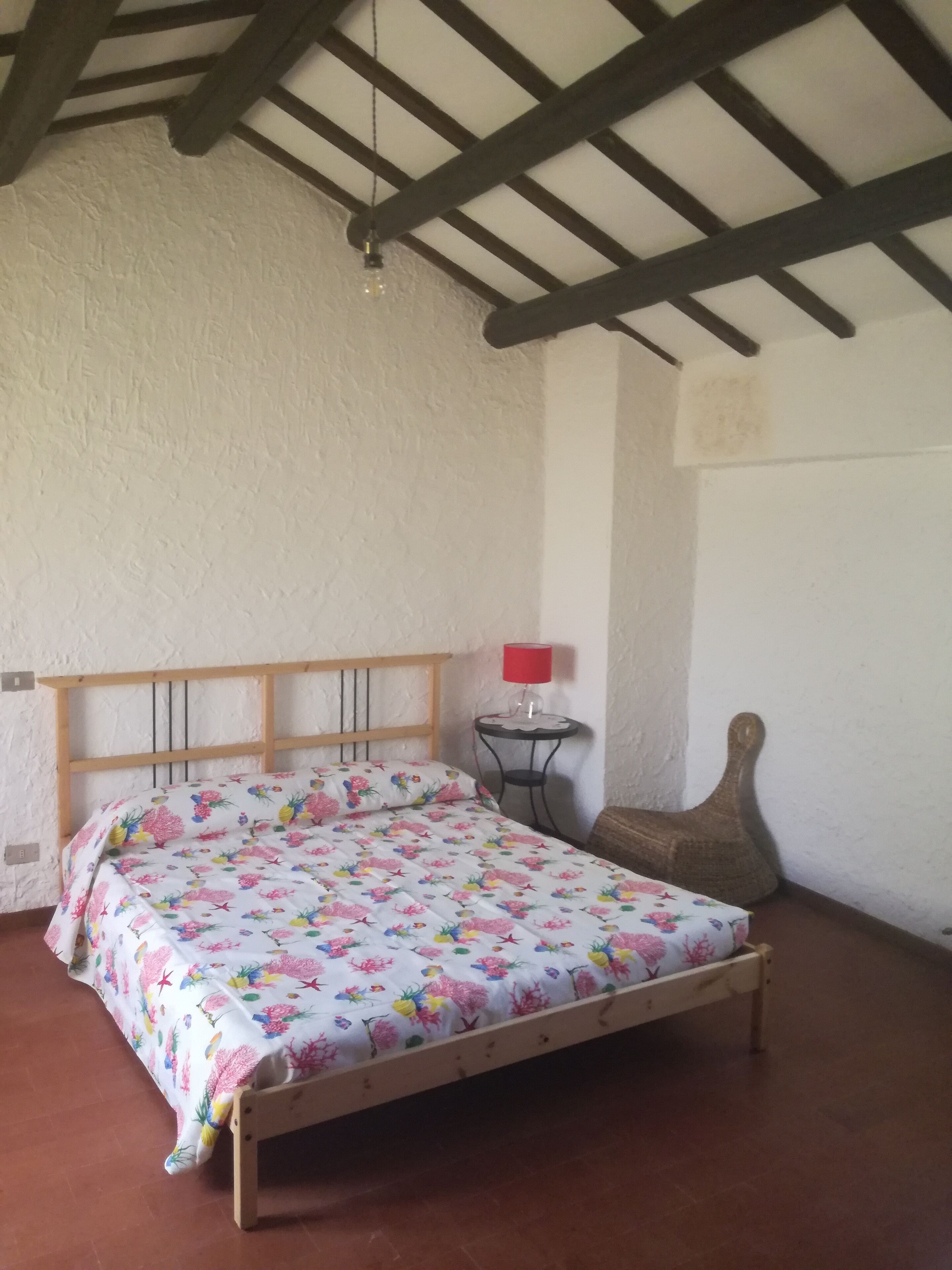 3 slaapkamers, een strijkplank/strijkijzer, wifi, beddengoed