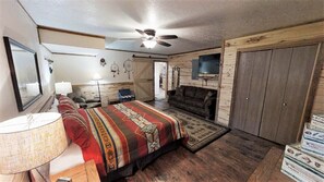 3 bedrooms, free WiFi, bed sheets