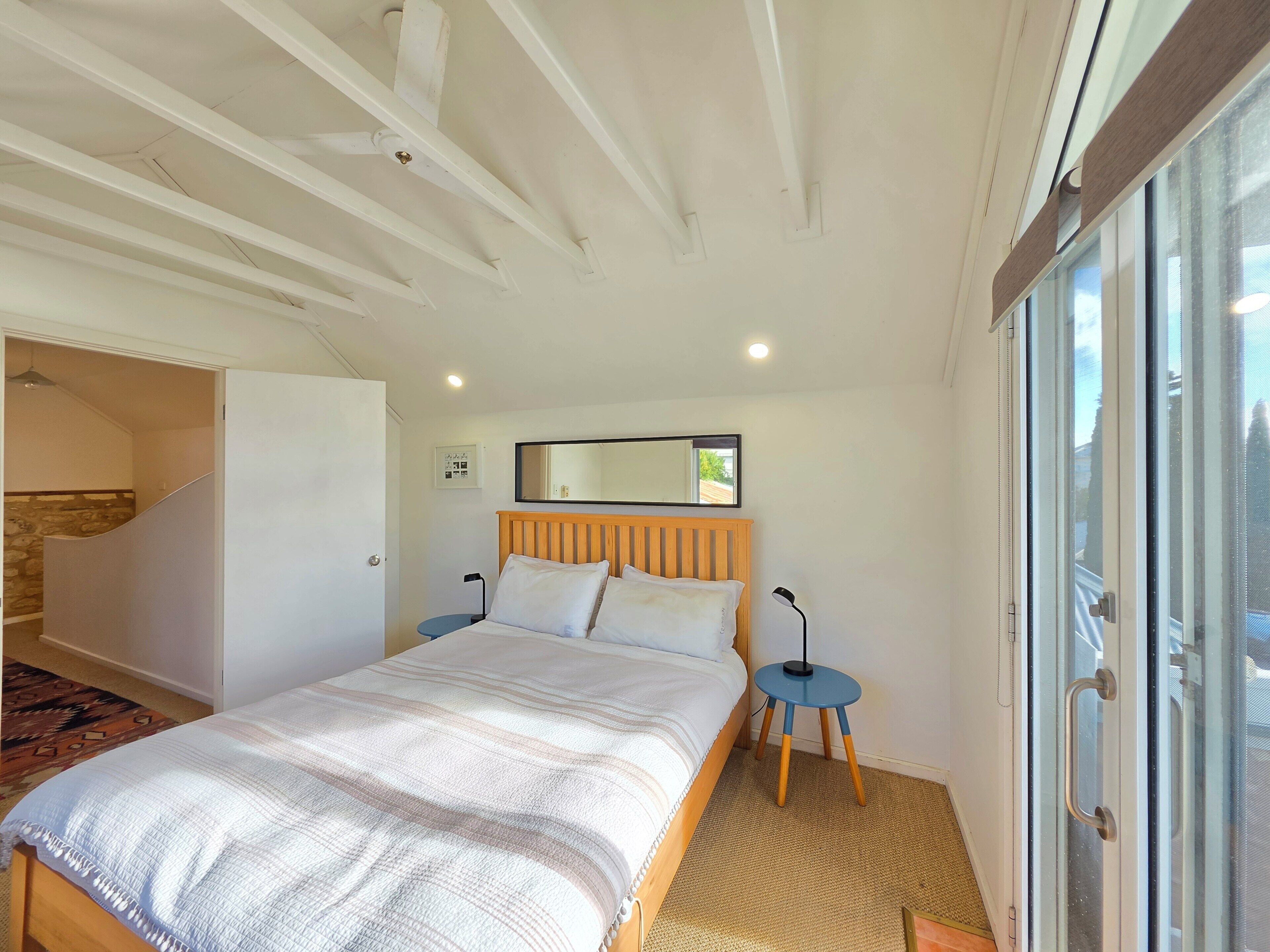 2 bedrooms