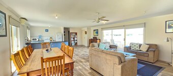 Miramare - Fantastic Family Holiday Home