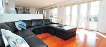 Latitude 37 - Large expansive deck - Pets Welcome - Outside Only