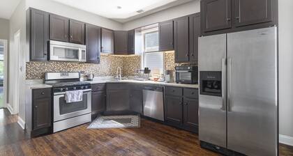 Suuret 3 bdrm / ruokailutilat Logan Square -aukion sydämessä DOWNTOWNiin