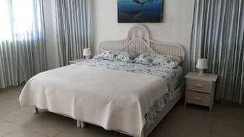House | In-room safe, iron/ironing board, free WiFi, bed sheets