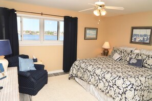 1 chambre, fer et planche à repasser, Wi-Fi, literie fournie