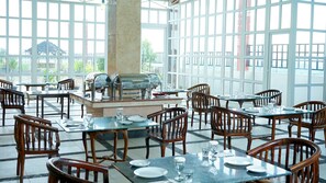 Aamiainen, lounas ja illallinen