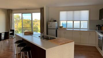 Fridge, microwave, dishwasher, toaster