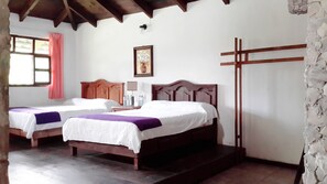 패밀리 방갈로, 침대(여러 개), 정원 전망 | 암막 커튼, 침대 시트