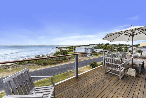Bayview - Fantastic Panoramic Views of Guichen Bay - Pet Friendly Inside