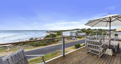 Bayview - Fantastic Panoramic Views of Guichen Bay - Pet Friendly Inside