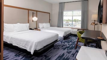 Bureau, rideaux occultants, fer et planche Ă repasser, Wi-Fi gratuit