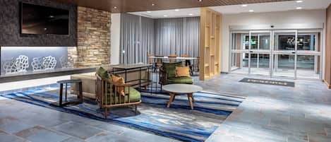 Lobby lounge