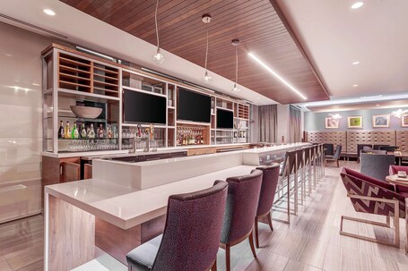Hilton Garden Inn Toronto Brampton West - Image 49