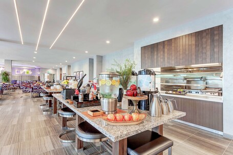 Hilton Garden Inn Toronto Brampton West - Image 47