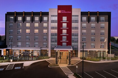 Hilton Garden Inn Toronto Brampton West - Image 3