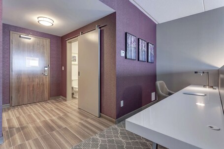 Hilton Garden Inn Toronto Brampton West - Image 39