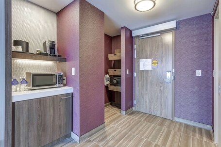 Hilton Garden Inn Toronto Brampton West - Image 40