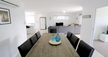 Syleham Zero - Pet Friendly - Outside Only