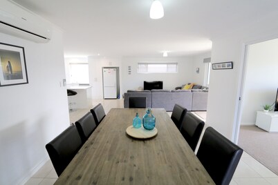 Syleham Zero - Pet Friendly - Outside Only