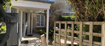 Cornerstone Cottage - Historic 1850's Cottage Pets Welcome - Inside by neg