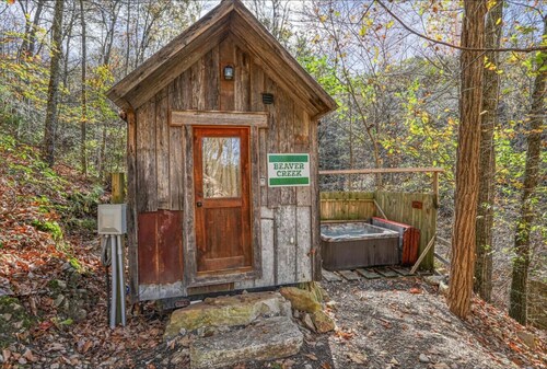 Beaver Creek on pieni talo Kokemus omalla HOT TUBilla ja edullisella hinnalla