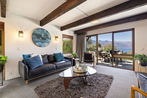 Walk to town 39B Alpine Chalet