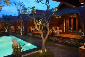 Outdoor pool - Poedja Villa Jimbaran (Jimbaran)