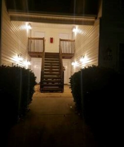 TRIAD I-Spacious 2BR Condo-Great location!!!