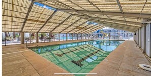 屋内プール、屋外プール