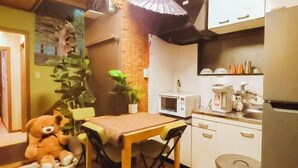 Literie de qualité, lit avec matelas en mousse à mémoire, coffre-fort
