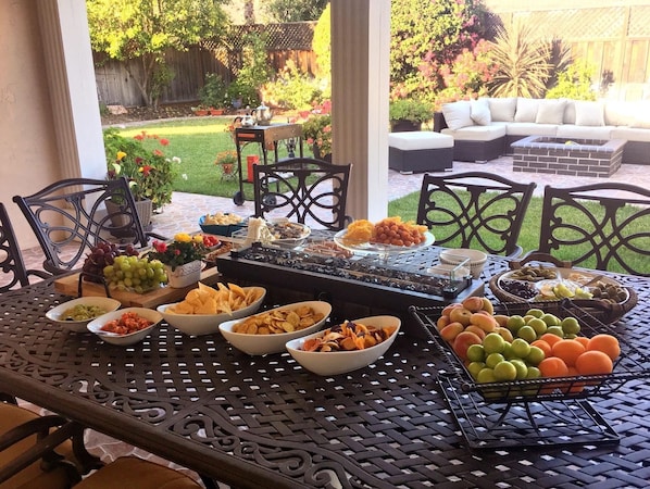 Outdoor dining