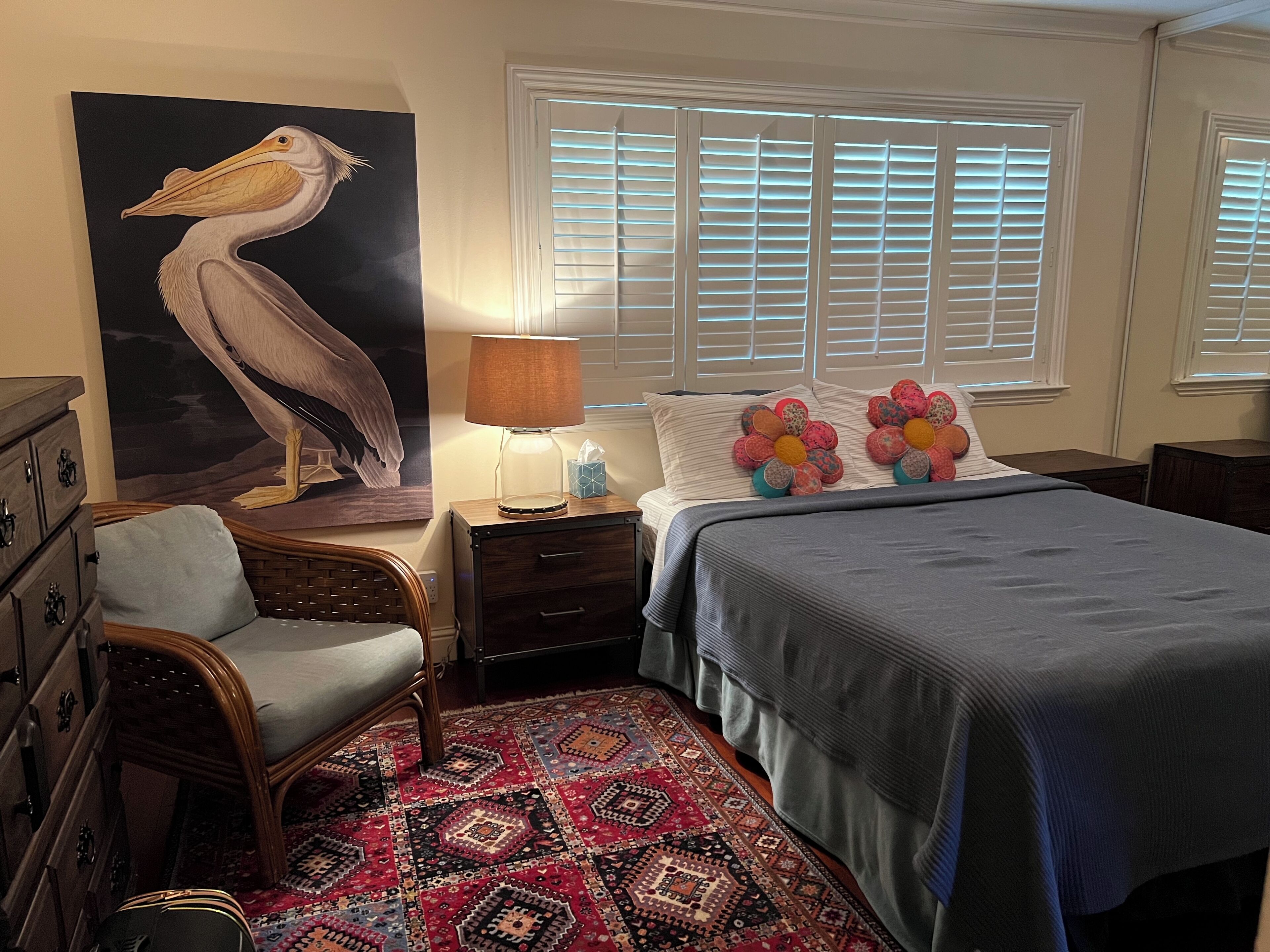 3 habitaciones, escritorio, tabla de planchar con plancha y wifi gratis 