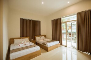 Minibar, desk, soundproofing, free WiFi - Tuyet Suong Villa Hotel (Quang Ngai)